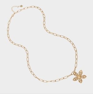 BETSEY JOHNSON BETSEYTON FLOWER PENDANT IVORY